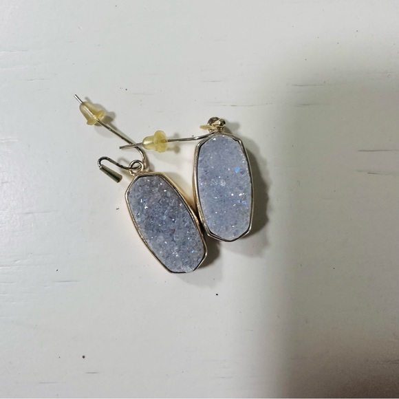 Kendra Scott Danay Drop Earrings Drusy & Gold - Picture 7 of 7